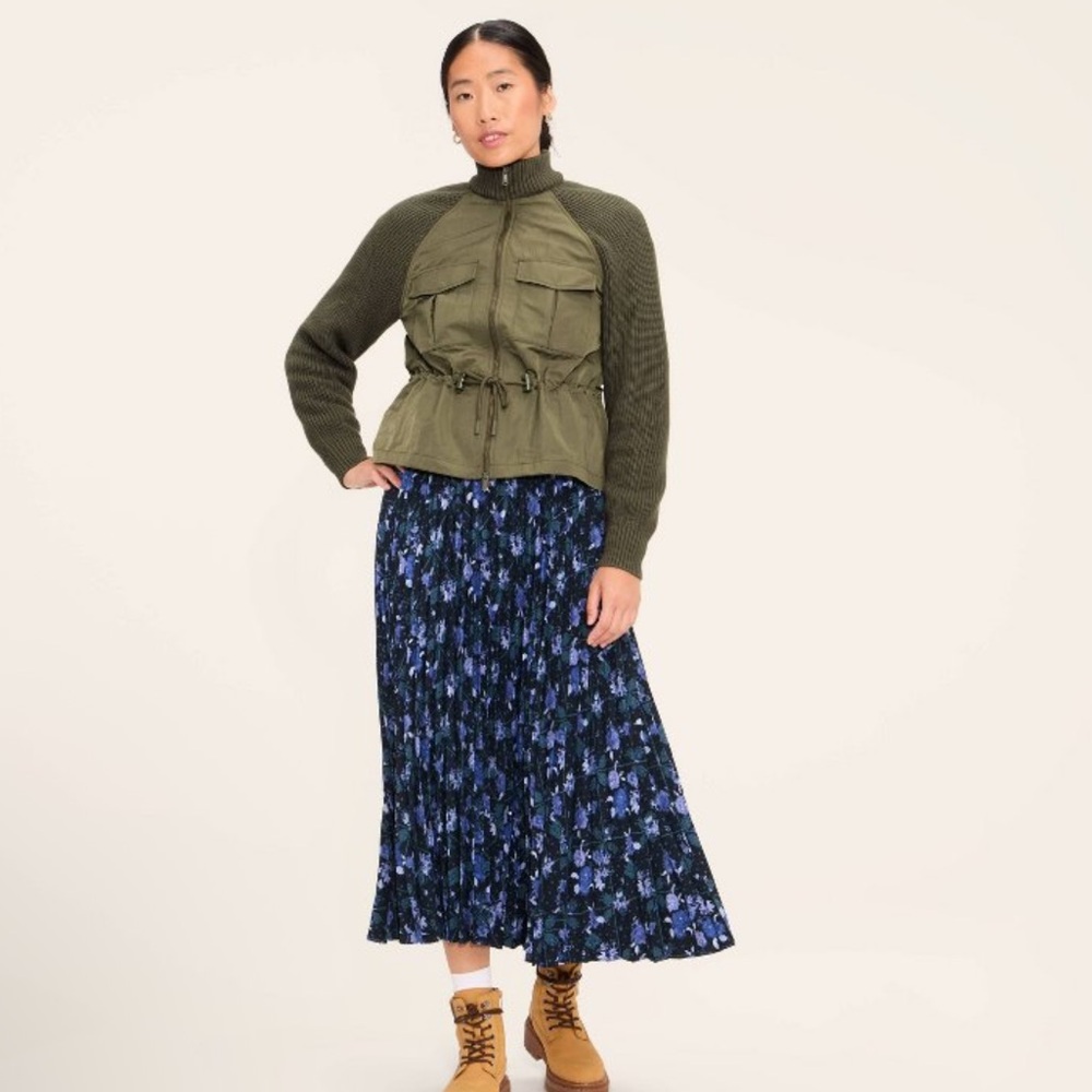 Woolrich x Target NWT Olive Green Zip up jacket, XS